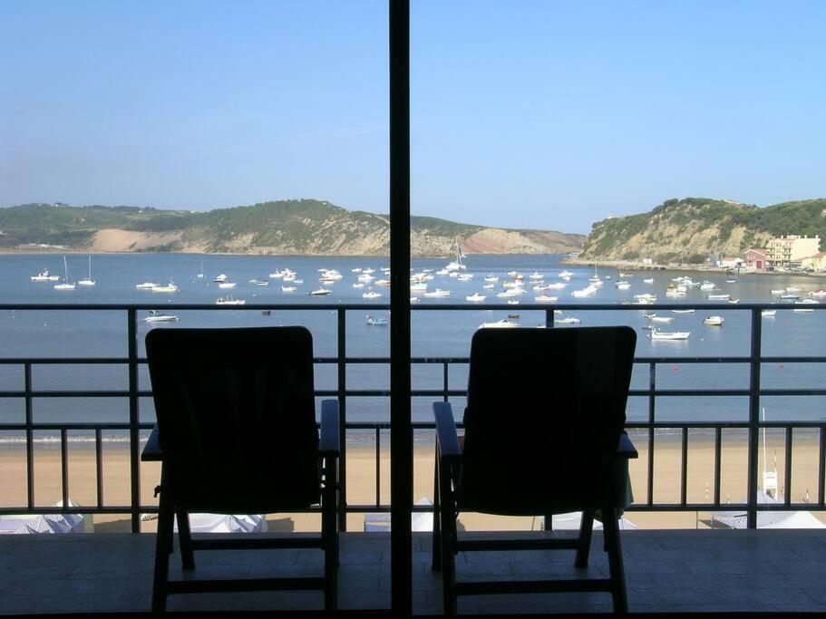 Apartamento Em Frente A Praia São Martinho do Porto Extérieur photo