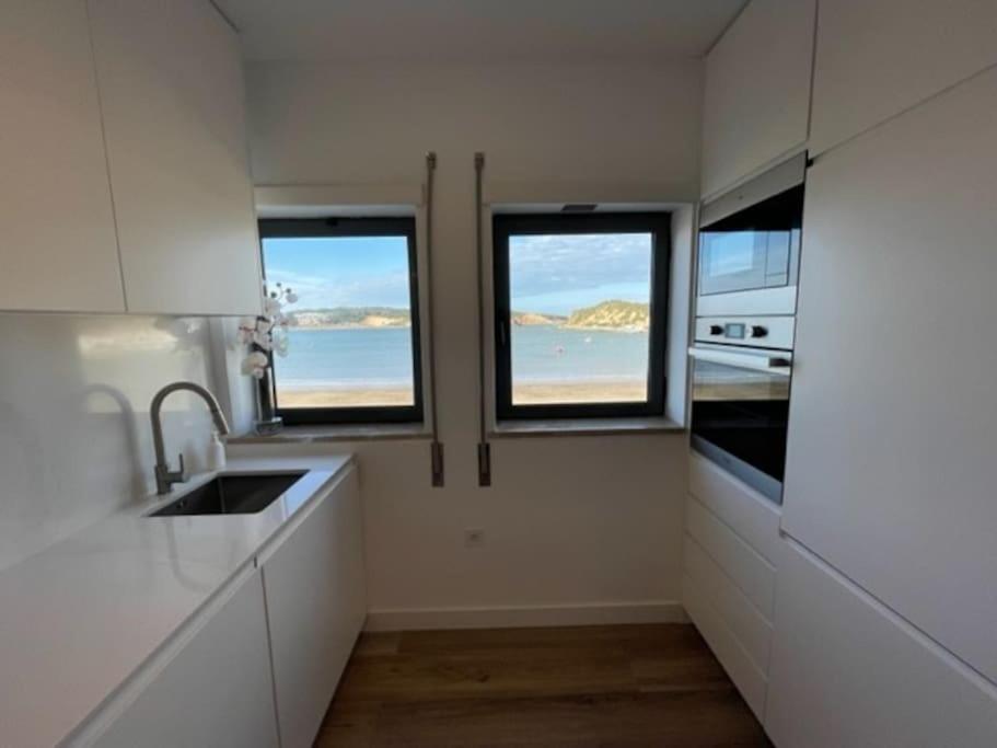 Apartamento Em Frente A Praia São Martinho do Porto Extérieur photo